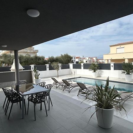 Apartments Cesare Nin Εξωτερικό φωτογραφία