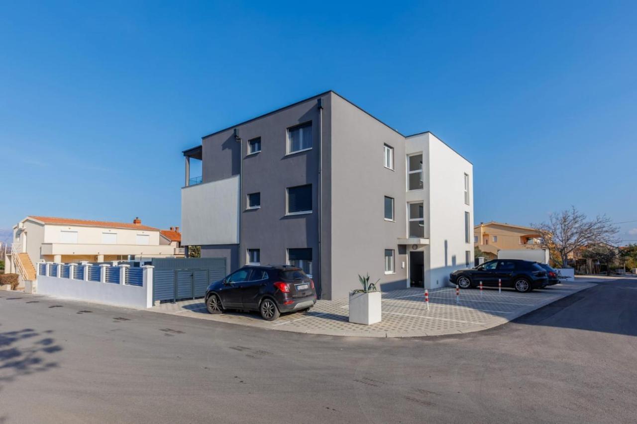 Apartments Cesare Nin Εξωτερικό φωτογραφία