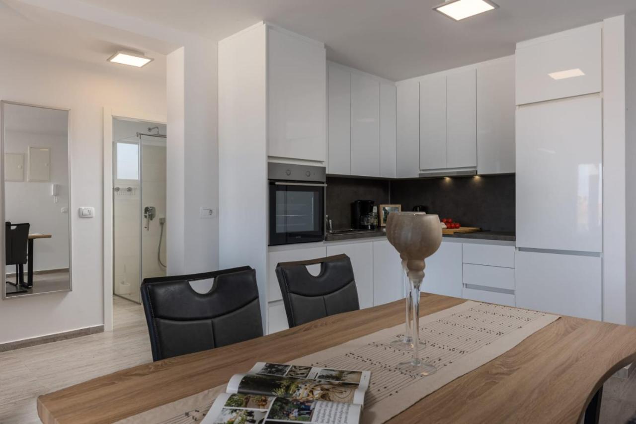 Apartments Cesare Nin Εξωτερικό φωτογραφία