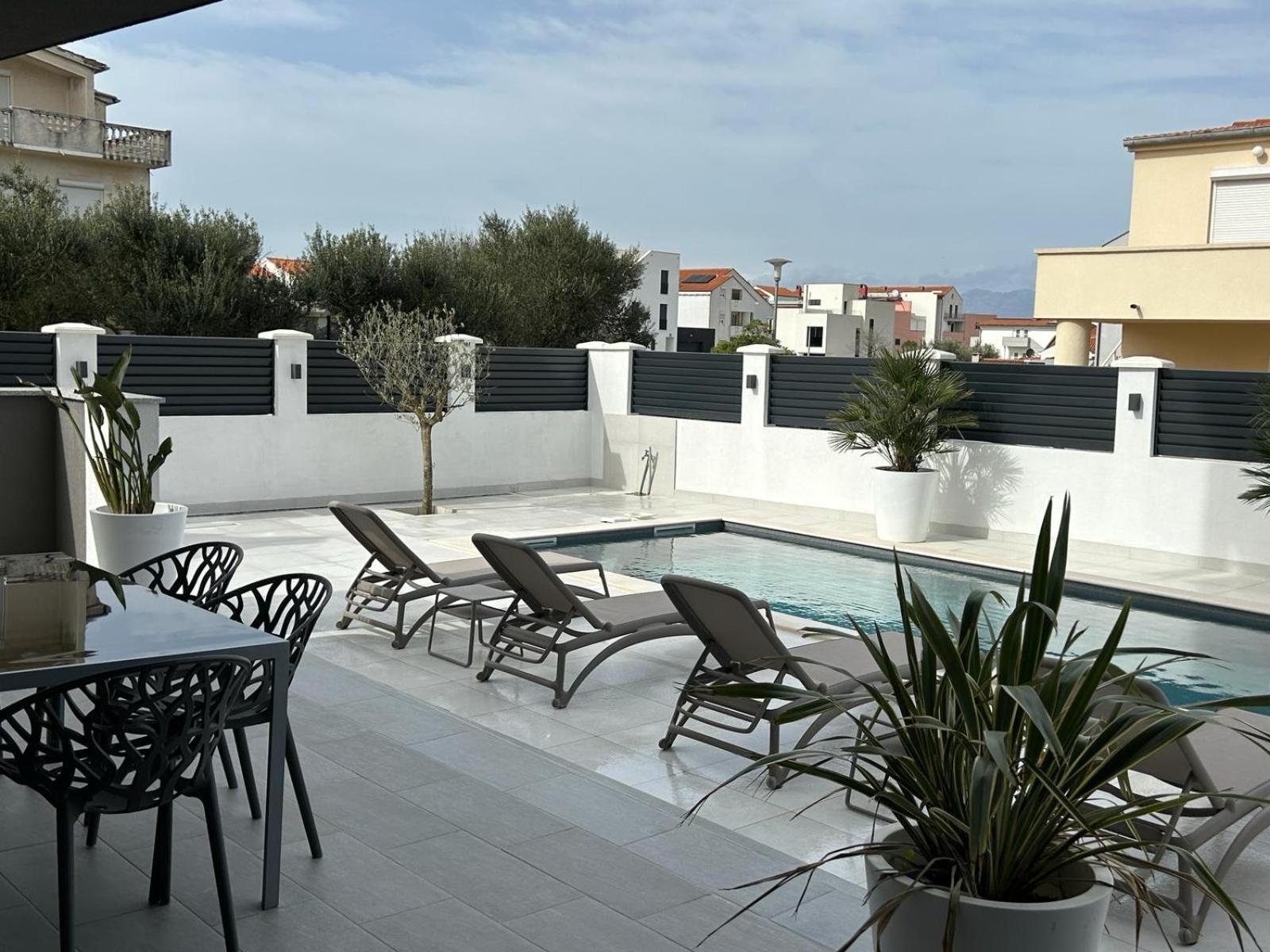 Apartments Cesare Nin Εξωτερικό φωτογραφία
