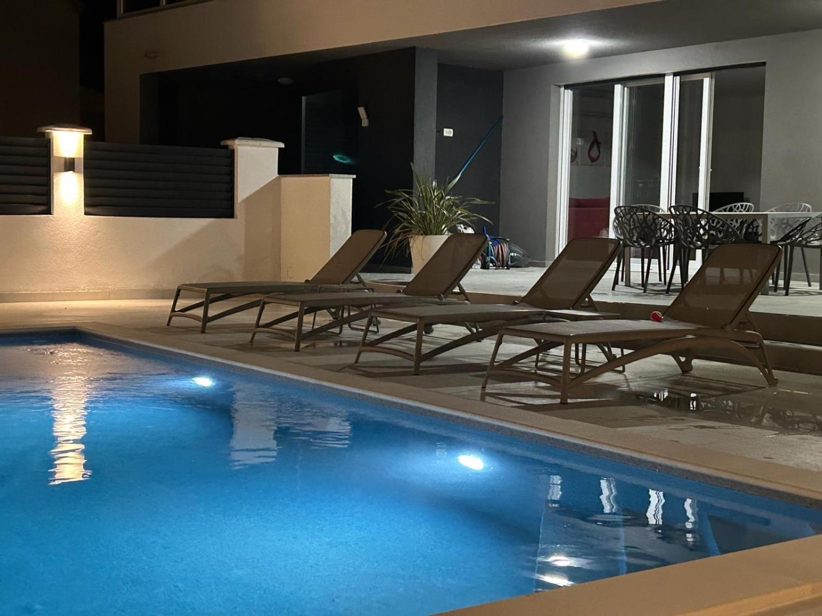 Apartments Cesare Nin Δωμάτιο φωτογραφία